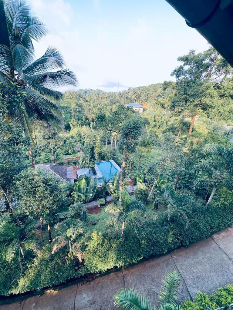 Letstay Vythiri Hill Palace المظهر الخارجي الصورة