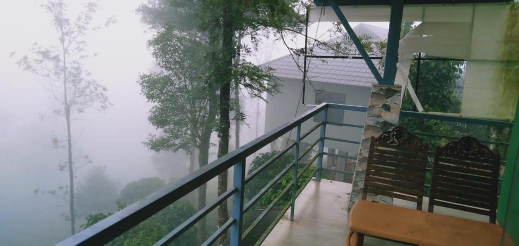 Letstay Vythiri Hill Palace المظهر الخارجي الصورة